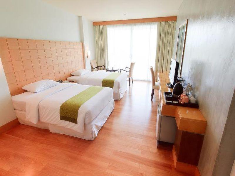 Uniland Golf & Resort Nakhon Pathom Eksteriør bilde